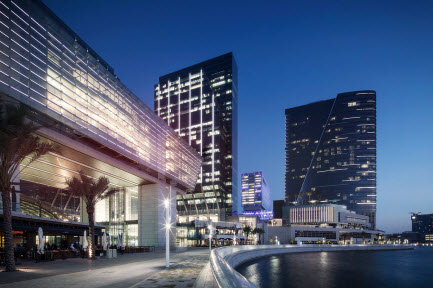 Abu Dhabi Global Market on Al Maryah Island will help ‘turn the World UN blue’ in recognition of the United Nation’s 70th anniversary