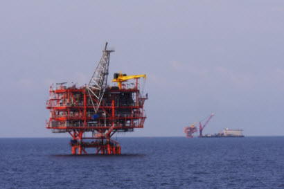Mubadala Petroleum starts production at its third oil field in Thailand